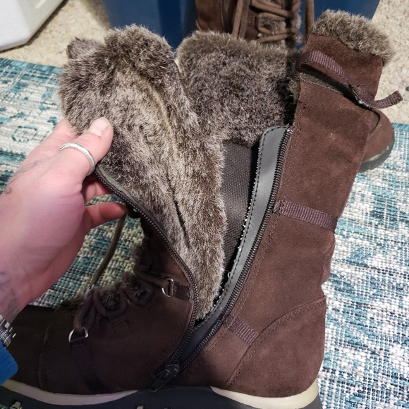 Boots - Picture 2 of 4